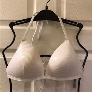 Top only ๐VS PINK Triangle Metallics Bikini